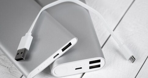 コンセント付きモバイルバッテリーおすすめ12選！旅行や出張の必需品【充電器】