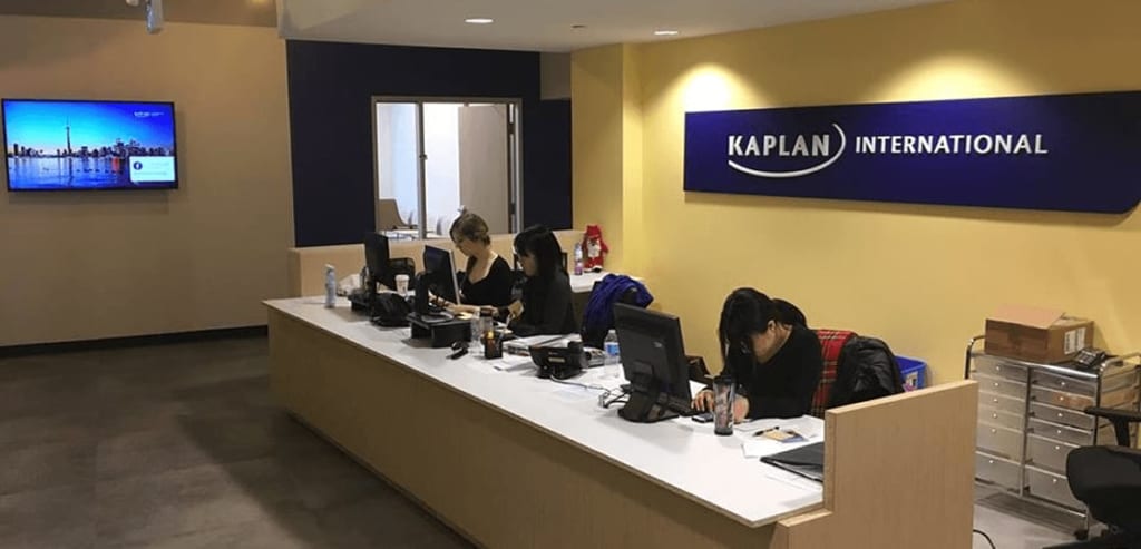 Kaplan International English, Toronto-4