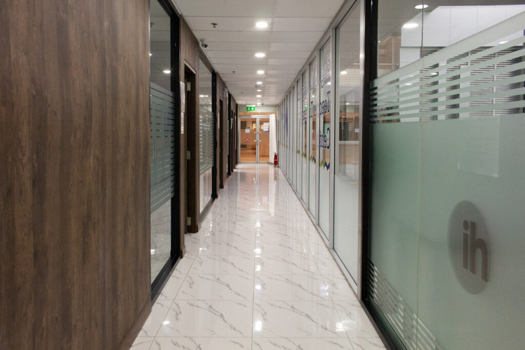 International House Bangkokの校内廊下