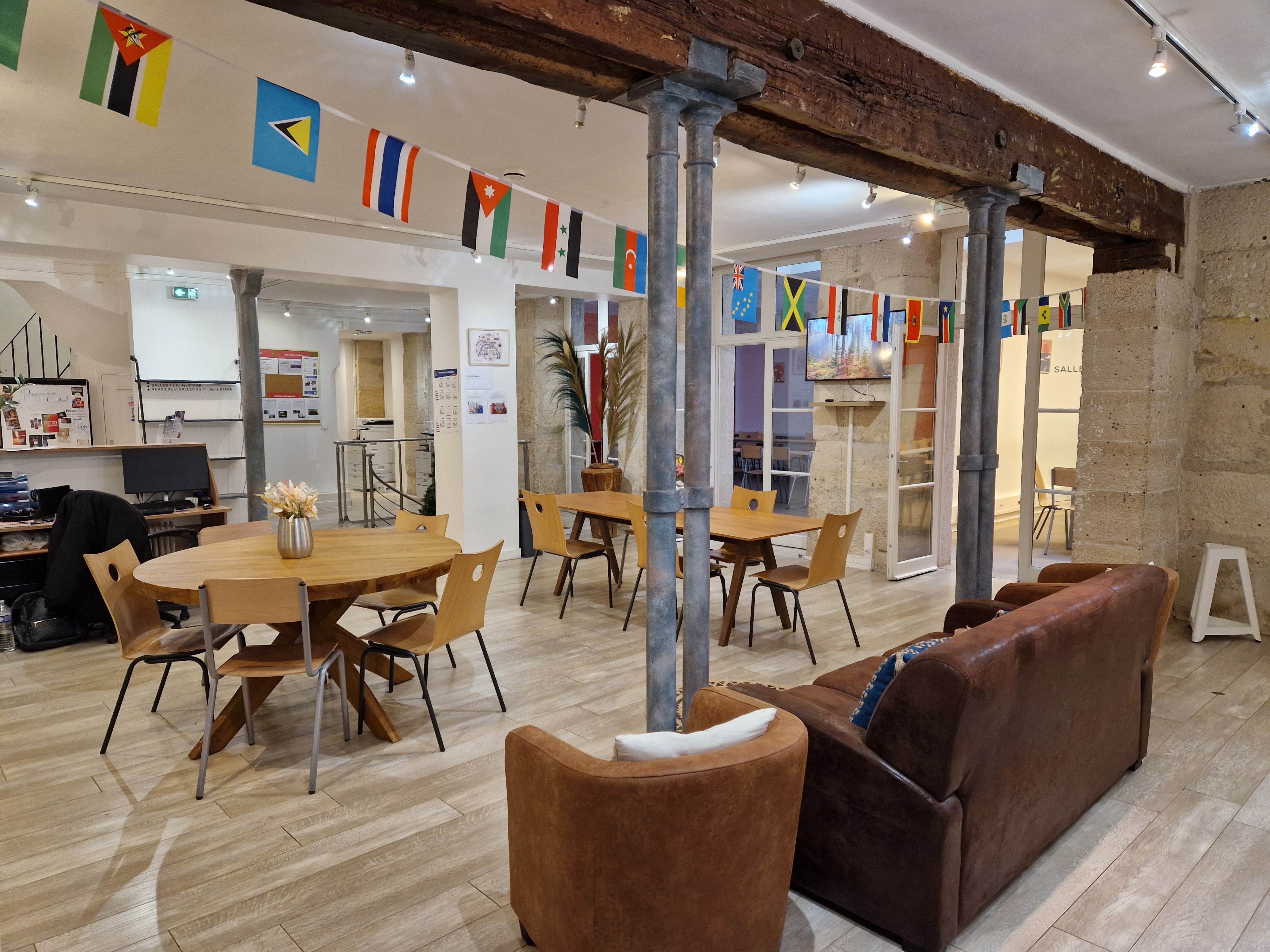 Paris student lounge 2