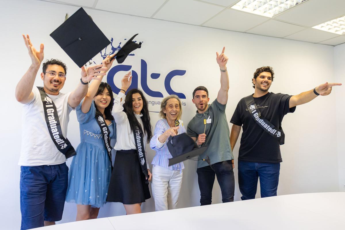 ATC Dublin 学生の集合写真
