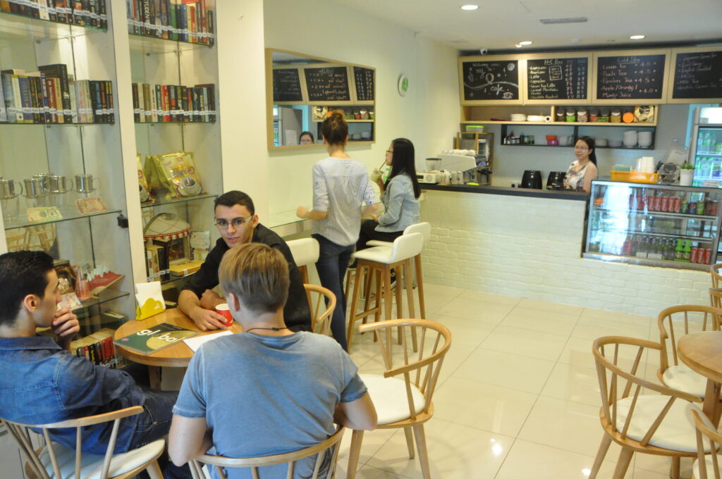 ELC Malaysia カフェ