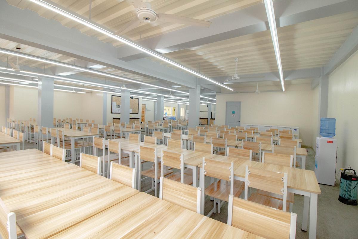 CG Academy バイキング式食事