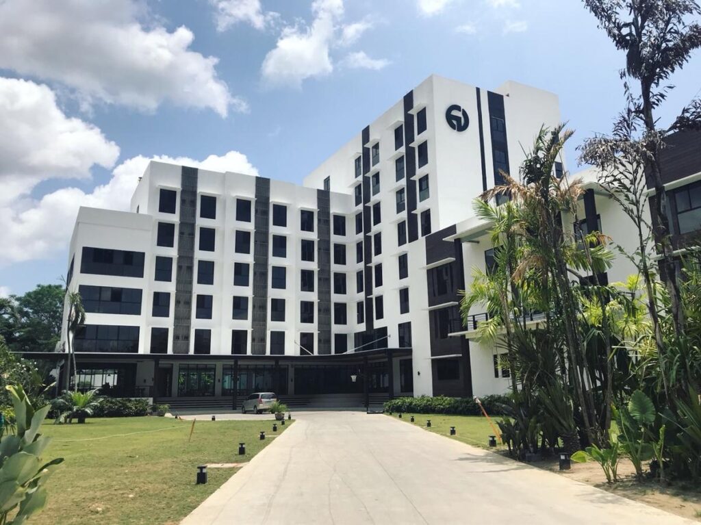 EV Academy 校舎外観