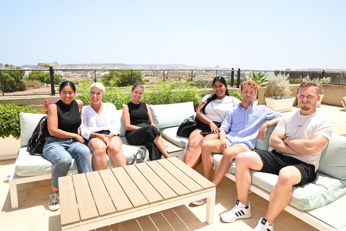 BELS Gozo の学生同士の交流